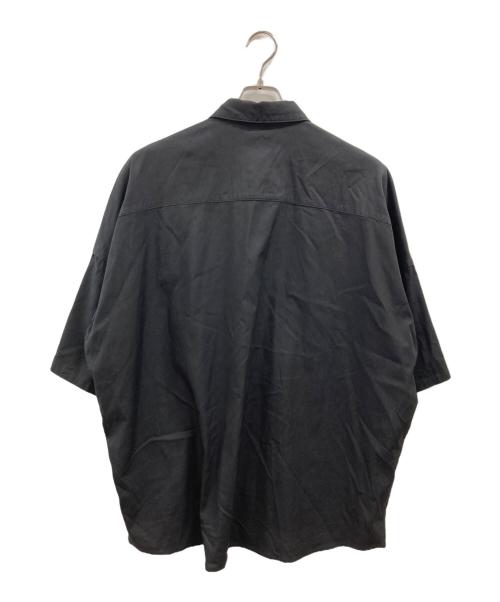SHAREEF（シャリーフ）SHAREEF (シャリーフ) 22SS ABSTRACT APPLE SS SHIRT ブラック サイズ:3の古着・服飾アイテム