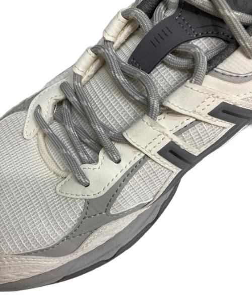 asics（アシックス）asics (アシックス) GEL-NUNOBIKI RGD ホワイト×グレー サイズ:29の古着・服飾アイテム