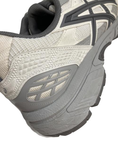 asics（アシックス）asics (アシックス) GEL-NUNOBIKI RGD ホワイト×グレー サイズ:29の古着・服飾アイテム