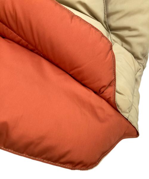 RockyMountainFeatherBed（ロッキーマウンテンフェザーベッド）RockyMountainFeatherBed (ロッキーマウンテンフェザーベッド) レザーヨークダウンベスト ベージュ サイズ:42の古着・服飾アイテム