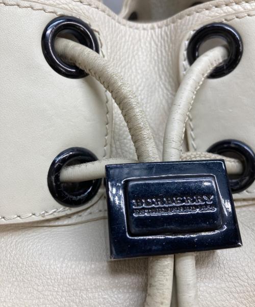 BURBERRY（バーバリー）BURBERRY (バーバリー) ワンショルダーバッグ アイボリーの古着・服飾アイテム