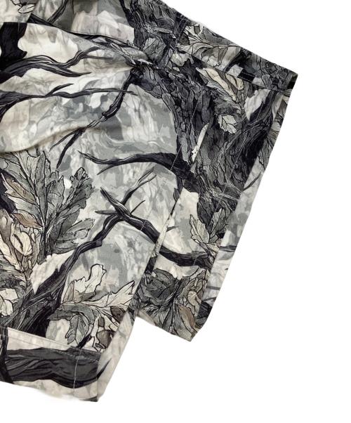 A BATHING APE（アベイシングエイプ）A BATHING APE (アベイシングエイプ) TREE EDGE CAMO グレー サイズ:XLの古着・服飾アイテム