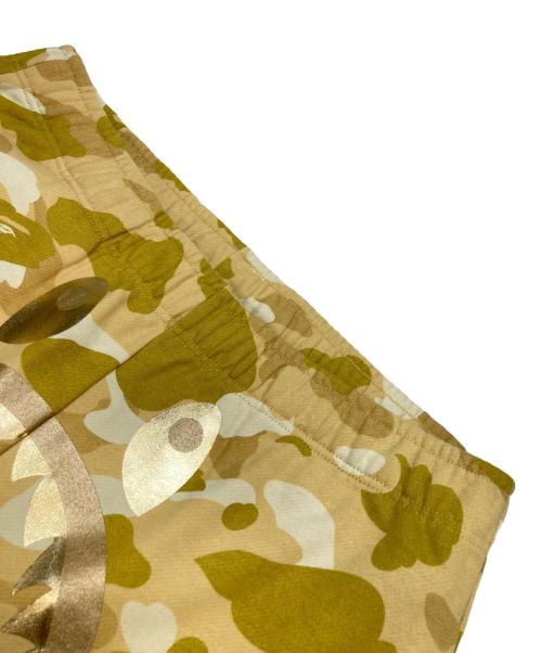 A BATHING APE（アベイシングエイプ）A BATHING APE (アベイシングエイプ) COLOR CAMO SHARK SWEAT PANTS イエロー サイズ:XL 未使用品の古着・服飾アイテム