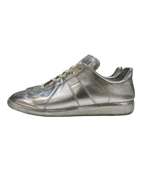 Maison Margiela（メゾンマルジェラ）Maison Margiela (メゾンマルジェラ) REPLICA ジャーマントレーナー シルバー サイズ:40 1/2の古着・服飾アイテム