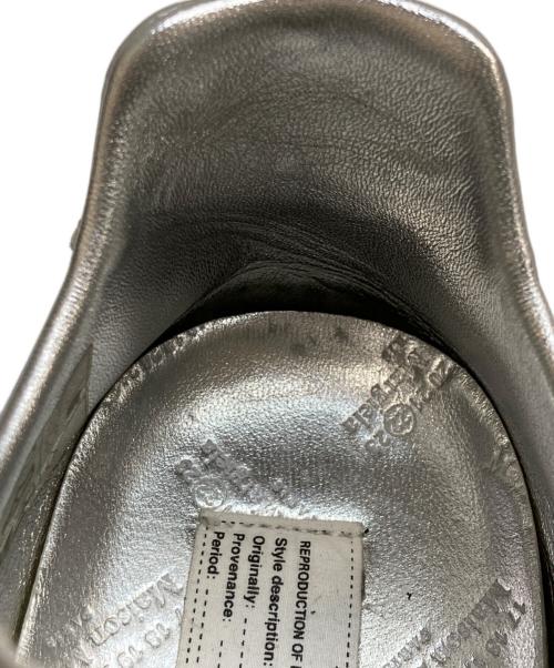 Maison Margiela（メゾンマルジェラ）Maison Margiela (メゾンマルジェラ) REPLICA ジャーマントレーナー シルバー サイズ:40 1/2の古着・服飾アイテム