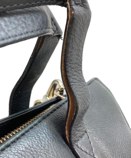 Vivienne Westwood（ヴィヴィアンウエストウッド）Vivienne Westwood (ヴィヴィアンウエストウッド) オーブ型押し2WAYレザーショルダーバッグ ブラックの古着・服飾アイテム