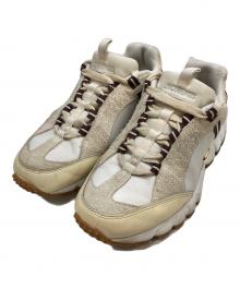 NIKE×jacquemus（ナイキ×ジャックムス）の古着「Air Humara LX "Light Bone and Gold"」｜ベージュ