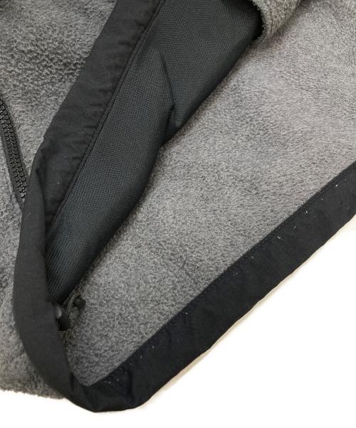 THE NORTH FACE（ザ ノース フェイス）THE NORTH FACE (ザ ノース フェイス) デナリジャケット グレー×ブラック サイズ:Lの古着・服飾アイテム