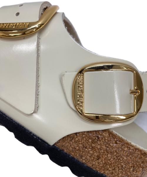 BIRKENSTOCK（ビルケンシュトック）BIRKENSTOCK (ビルケンシュトック) Milano Big Buckle ベージュ サイズ:24.5の古着・服飾アイテム