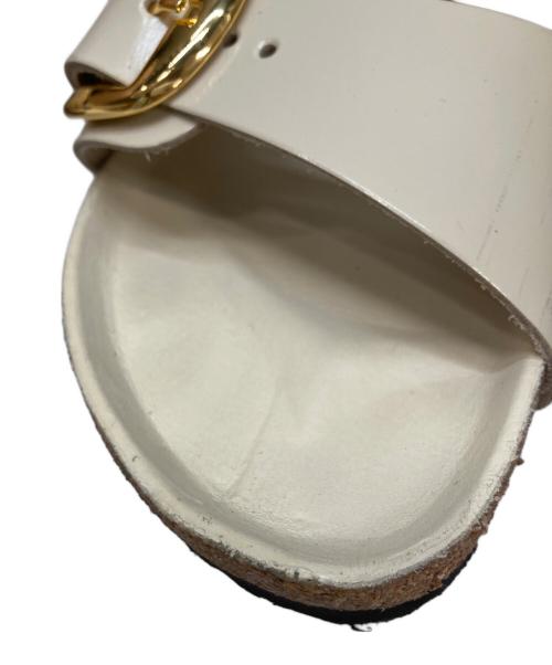 BIRKENSTOCK（ビルケンシュトック）BIRKENSTOCK (ビルケンシュトック) Milano Big Buckle ベージュ サイズ:24.5の古着・服飾アイテム