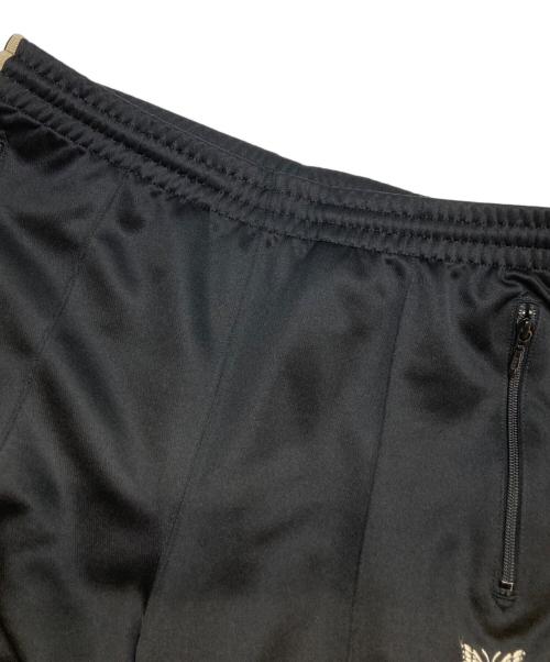 Needles（ニードルズ）Needles (ニードルズ) LHP別注 Poly Smooth Track Pant ブラック×ゴールド サイズ:Mの古着・服飾アイテム