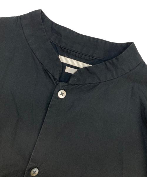 BLURHMS（ブラームス）BLURHMS (ブラームス) CHAMBRAY STAND COLLAR CUFFLESS SHIRT ブラック サイズ:3の古着・服飾アイテム