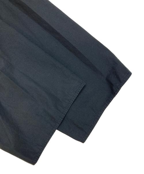 BLURHMS（ブラームス）BLURHMS (ブラームス) CHAMBRAY STAND COLLAR CUFFLESS SHIRT ブラック サイズ:3の古着・服飾アイテム