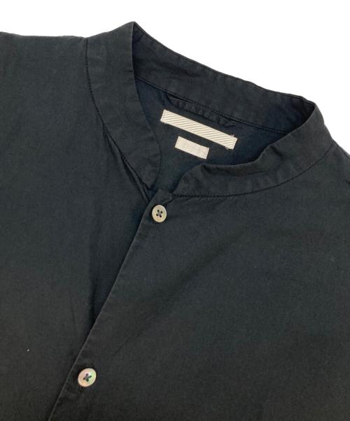 BLURHMS（ブラームス）BLURHMS (ブラームス) CHAMBRAY STAND COLLAR CUFFLESS SHIRT ブラック サイズ:3の古着・服飾アイテム