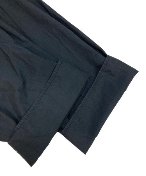 BLURHMS（ブラームス）BLURHMS (ブラームス) CHAMBRAY STAND COLLAR CUFFLESS SHIRT ブラック サイズ:3の古着・服飾アイテム