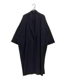 HOMME PLISSE ISSEY MIYAKE（オム プリッセ イッセイ ミヤケ）の古着「プリーツコート」｜ブラック