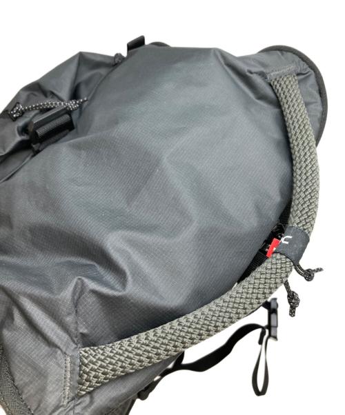 on（オン）on (オン) Speed Pack 18L Lite ブラックの古着・服飾アイテム