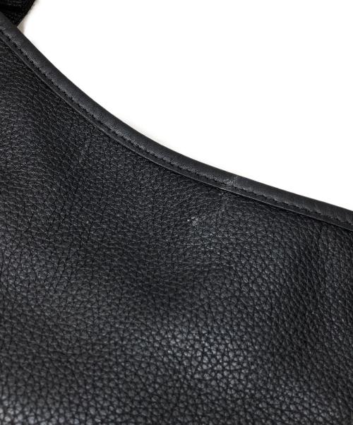 LONGCHAMP（ロンシャン）LONGCHAMP (ロンシャン) レザーショルダーバッグ ブラックの古着・服飾アイテム