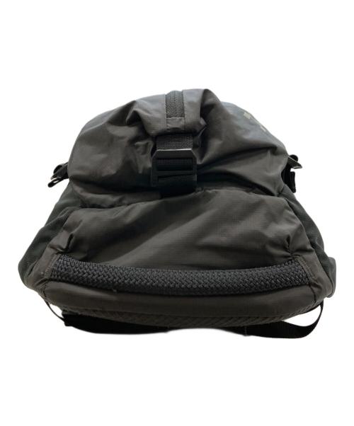 on（オン）on (オン) Speed Pack 18L LiteMagnet ブラックの古着・服飾アイテム