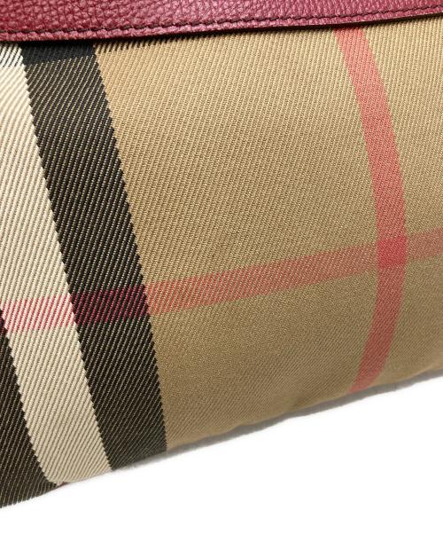 BURBERRY（バーバリー）BURBERRY (バーバリー) ノヴァチェックショルダーバッグ ベージュ×レッドの古着・服飾アイテム