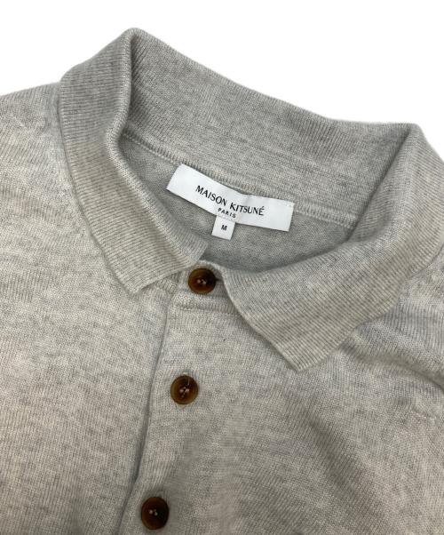 maison kitsune（メゾンキツネ）maison kitsune (メゾンキツネ) グリーン ボールド フォックスヘッド パッチ ニットポロシャツ グレー サイズ:Mの古着・服飾アイテム