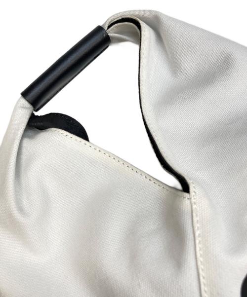 MM6 Maison Margiela（エムエムシックスメゾンマルジェラ）MM6 Maison Margiela (エムエムシックスメゾンマルジェラ) JAPANESE トートバッグ ホワイトの古着・服飾アイテム