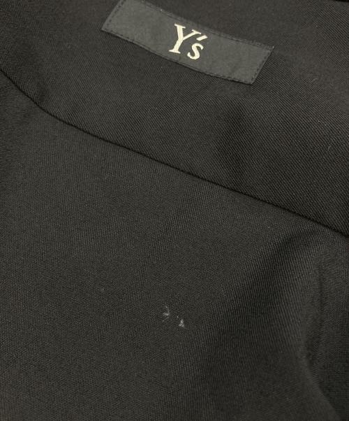 Y's（ワイズ）Y's (ワイズ) WOOL GARBADINE TEST-DRAWING PRINTED LEFT FLAP BLOUSE ブラック サイズ:1の古着・服飾アイテム
