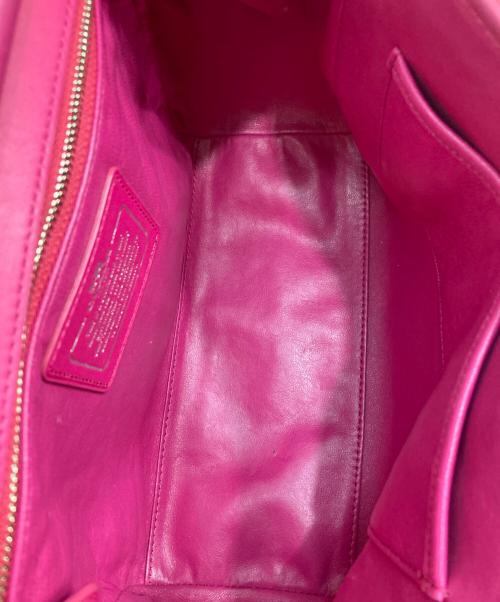 COACH（コーチ）COACH (コーチ) レザーショルダーバッグ ベージュ×ピンクの古着・服飾アイテム
