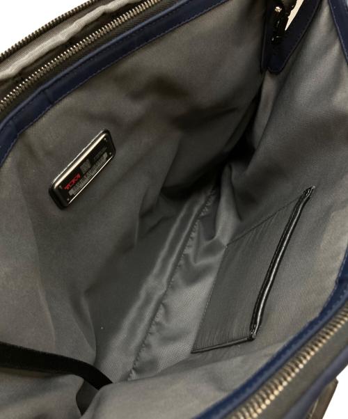 TUMI（トゥミ）TUMI (トゥミ) HARRISON シカモア スリム・ブリーフ ビジネスバッグ ネイビーの古着・服飾アイテム