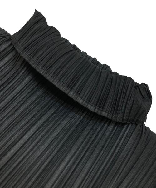 ISSEY MIYAKE（イッセイミヤケ）ISSEY MIYAKE (イッセイミヤケ) ハイネックプリーツカットソー ブラック サイズ:Mの古着・服飾アイテム