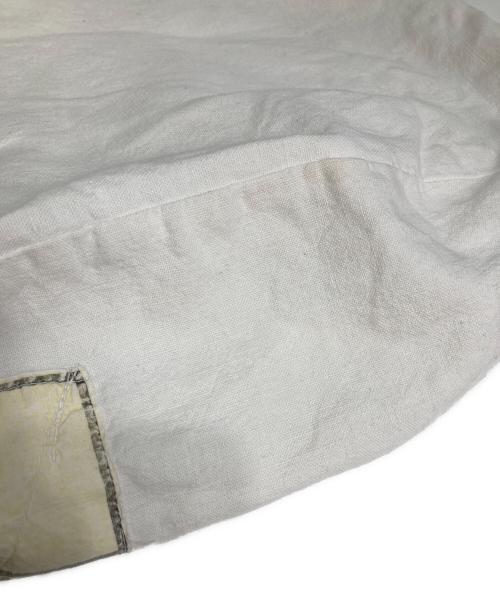 martau（マルト）martau (マルト) SHELL BAG ホワイトの古着・服飾アイテム