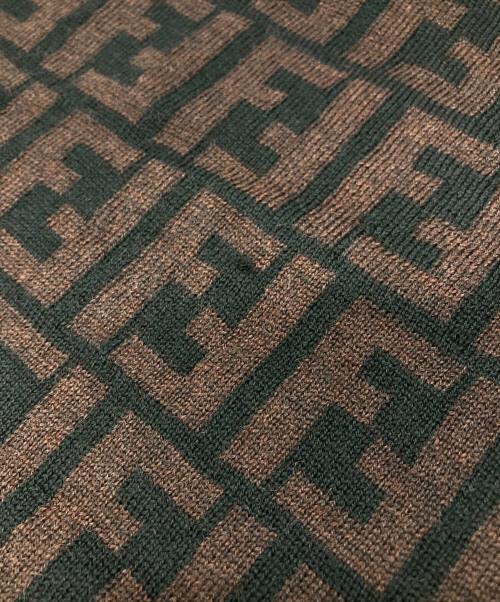 FENDI（フェンディ）FENDI (フェンディ) ズッカ柄マフラー ブラウンの古着・服飾アイテム