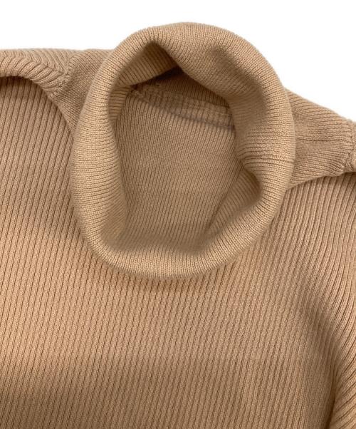 ANDMARY（アンドマリー）ANDMARY (アンドマリー) Jacquard turtleneck tops ベージュ サイズ:FREEの古着・服飾アイテム