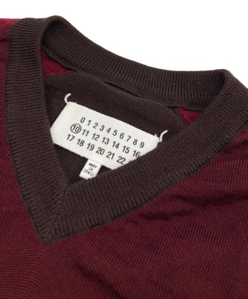 Maison Margiela（メゾンマルジェラ）Maison Margiela (メゾンマルジェラ) 2TONE V-NECK KNIT ブラウンｘバーガンディー サイズ:1の古着・服飾アイテム