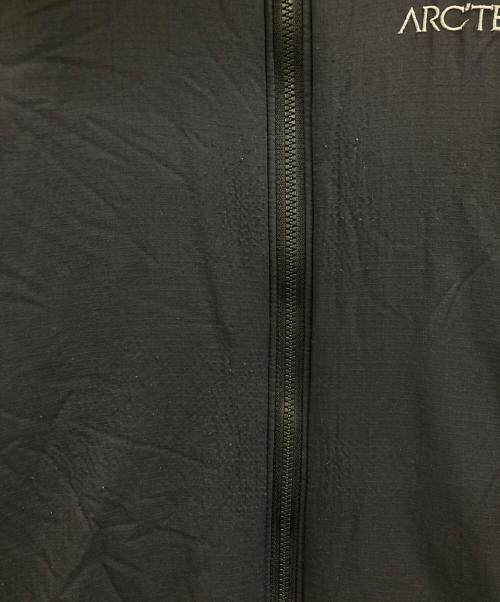 ARC'TERYX（アークテリクス）ARC'TERYX (アークテリクス) ATOM AR HOODY ブラック サイズ:Sの古着・服飾アイテム