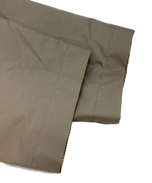 KIRED（キーレッド）KIRED (キーレッド) フーデッドリバーシブルジャケット ベージュ サイズ:50の古着・服飾アイテム