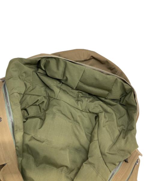 monobi（モノビ）monobi (モノビ) ダウンライナー付きフーデッドコート ブラウン×オリーブ サイズ:Mの古着・服飾アイテム