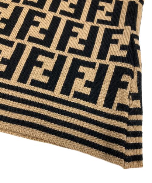 FENDI（フェンディ）FENDI (フェンディ) ズッカ柄タートルネックニット ベージュ×ブラック サイズ:40の古着・服飾アイテム