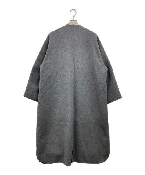ENFOLD（エンフォルド）ENFOLD (エンフォルド) ファインリバービーバーノーカラースリットコート グレー サイズ:38の古着・服飾アイテム