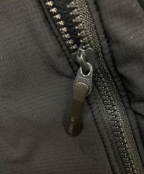 ARC'TERYX（アークテリクス）ARC'TERYX (アークテリクス) ATOM LT HOODY ブラック サイズ:Lの古着・服飾アイテム