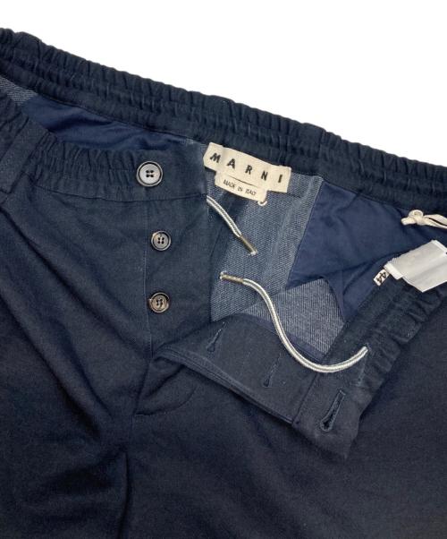 MARNI（マルニ）MARNI (マルニ) コットンツイル1Pシャーリングテーパードパンツ ネイビー サイズ:44の古着・服飾アイテム