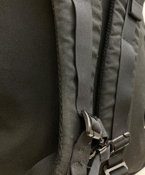 ENDS and MEANS（エンズアンド ミーンズ）ENDS and MEANS (エンズアンド ミーンズ) DAYTRIP BACKPACK ブラックの古着・服飾アイテム
