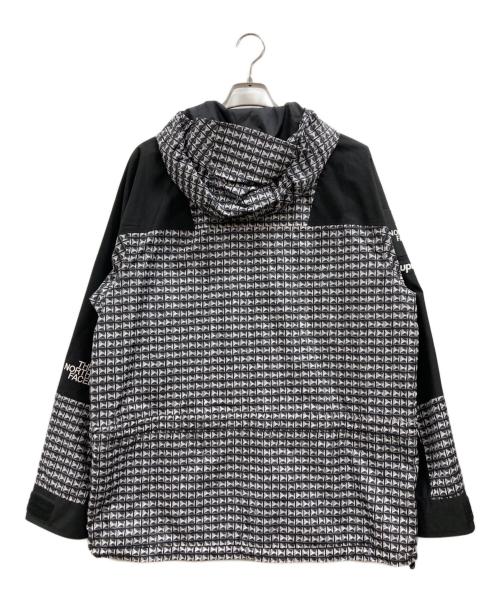 THE NORTH FACE（ザ ノース フェイス）THE NORTH FACE (ザ ノース フェイス) SUPREME (シュプリーム) Studded Mountain Light Jacket グレー×ブラック サイズ:Lの古着・服飾アイテム