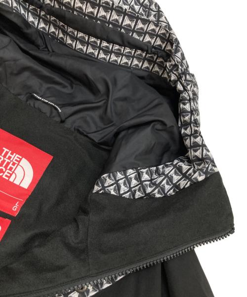 THE NORTH FACE（ザ ノース フェイス）THE NORTH FACE (ザ ノース フェイス) SUPREME (シュプリーム) Studded Mountain Light Jacket グレー×ブラック サイズ:Lの古着・服飾アイテム