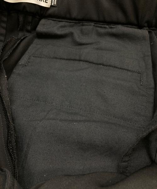ISSEY MIYAKE（イッセイミヤケ）ISSEY MIYAKE (イッセイミヤケ) ストレッチパンツ ブラック サイズ:1の古着・服飾アイテム