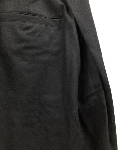 ISSEY MIYAKE（イッセイミヤケ）ISSEY MIYAKE (イッセイミヤケ) ウールテーパードパンツ ブラック サイズ:1の古着・服飾アイテム
