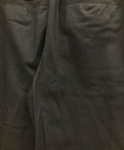 ISSEY MIYAKE（イッセイミヤケ）ISSEY MIYAKE (イッセイミヤケ) ウールテーパードパンツ ブラック サイズ:1の古着・服飾アイテム