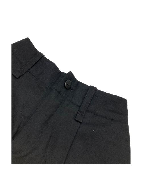 ISSEY MIYAKE（イッセイミヤケ）ISSEY MIYAKE (イッセイミヤケ) ウールテーパードパンツ ブラック サイズ:1の古着・服飾アイテム