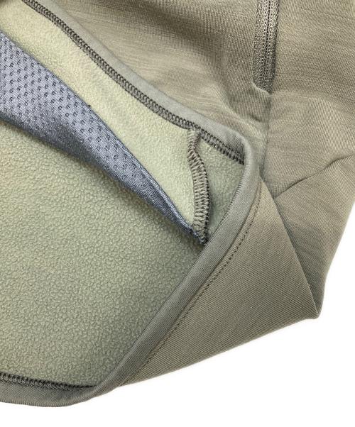 ARC'TERYX（アークテリクス）ARC'TERYX (アークテリクス) KYANITE AR TECH WOOL HOODY オリーブ サイズ:Mの古着・服飾アイテム