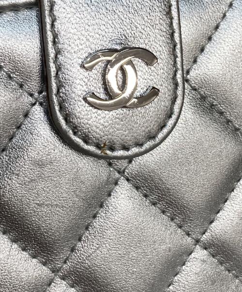 CHANEL（シャネル）CHANEL (シャネル) マトラッセ 2つ折り財布 シルバーの古着・服飾アイテム
